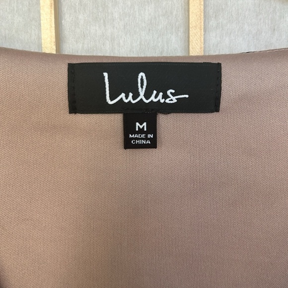 Lulus Taupe Leopard Print Balloon Sleeve Top- NWOT - Picture 6 of 7